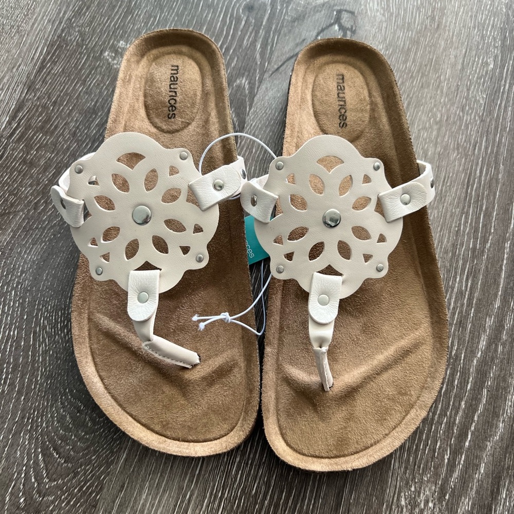 Maurices Women’s size 9 Cream Floral Cutout Sandals